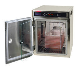 Double Walled Incubator
